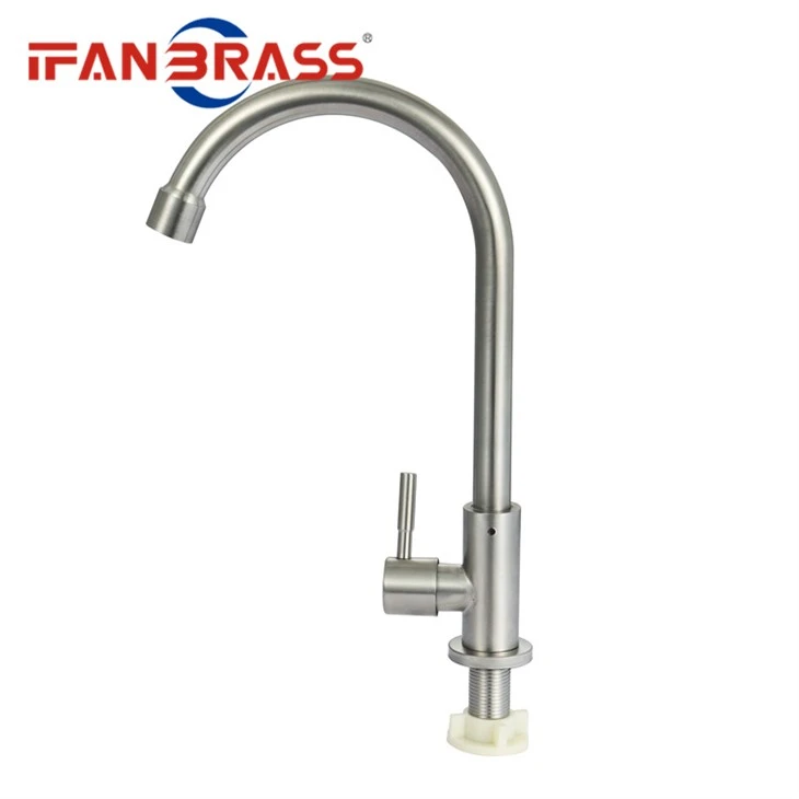 Robinet d'eau d'évier de cuisine